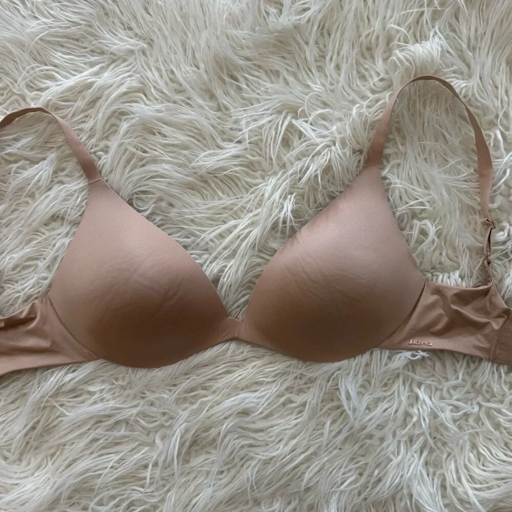 Skims Wireless Super Push up Bra Clay Size 32DDD - Picture 4 of 6